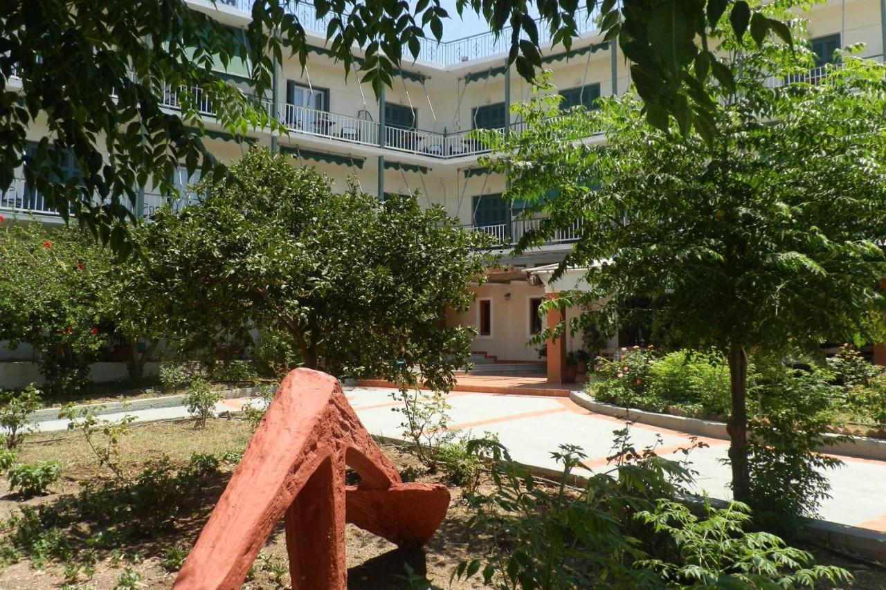 Ancora Hotel Poros Town Екстер'єр фото