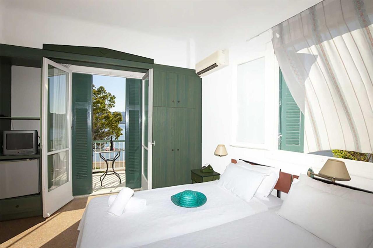 Ancora Hotel Poros Town Екстер'єр фото